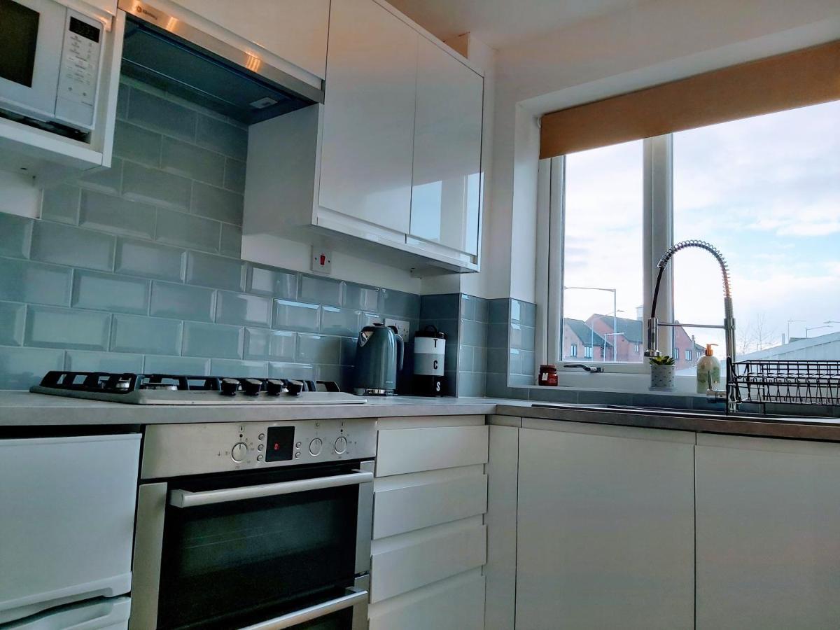 Cosy 1 Bed Flat That Sleeps 4 Уоруик Екстериор снимка